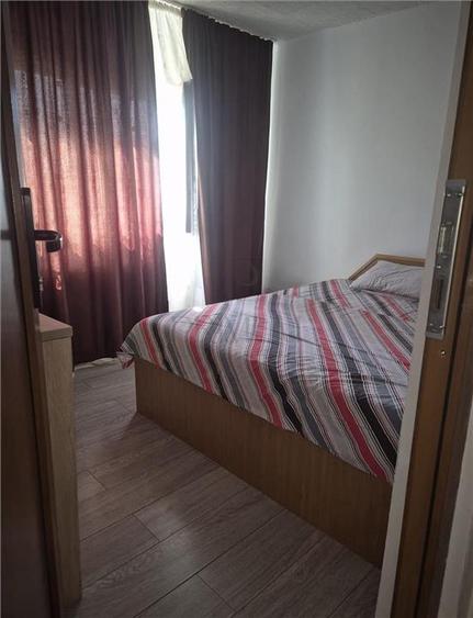 Apartament cu 2 camere decomandat, mobilat în Soarelui