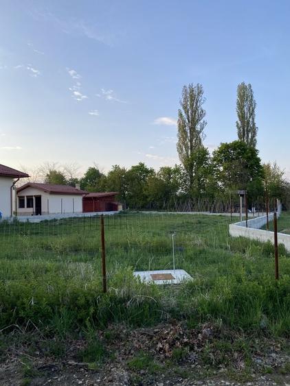 Teren de 800 mp, în Humulești