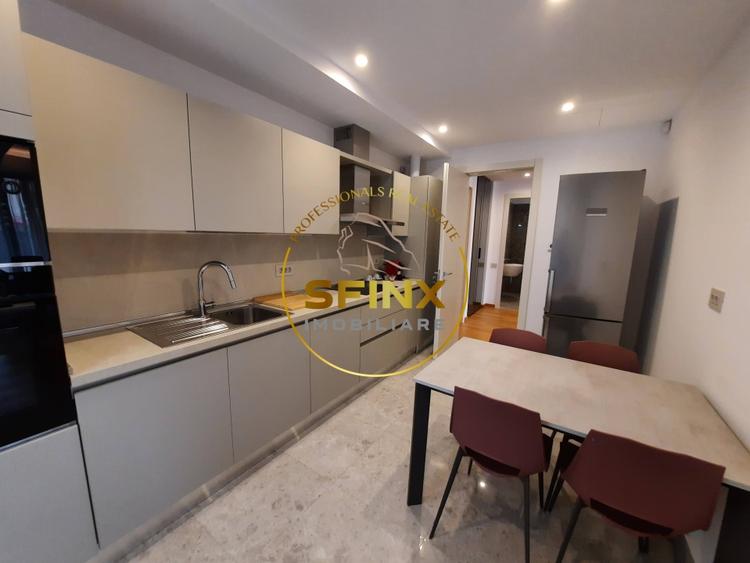 Apartament cu 3 camere decomandat, mobilat în Primăverii