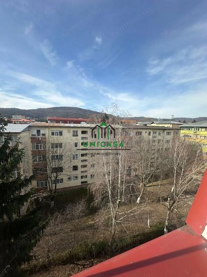 Garsonieră decomandată în Nord