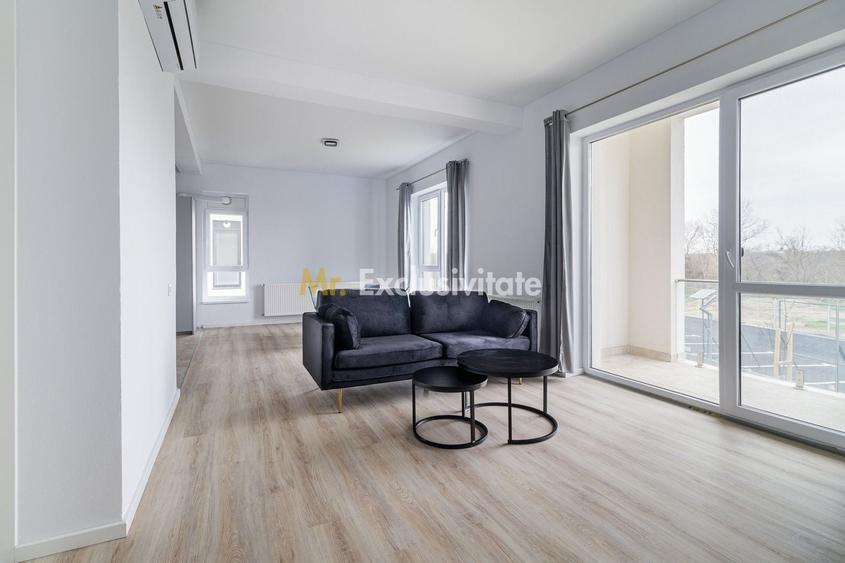 Apartament cu 3 camere semidecomandat, mobilat în 1 Decembrie
