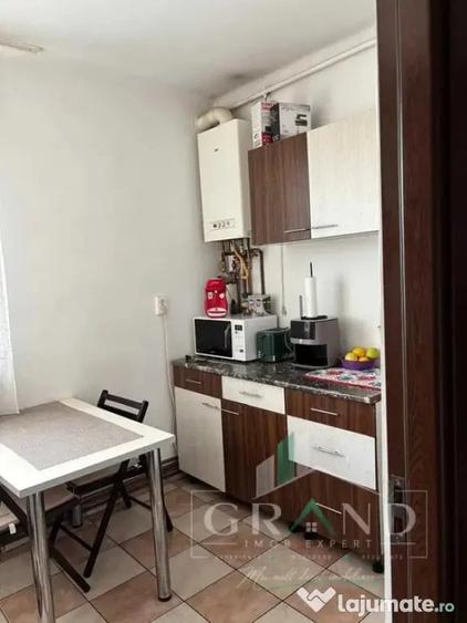 Apartament cu 2 camere semidecomandat în Semicentral