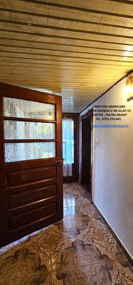 Casă cu 6 camere cu Teren 6329 Mp în Vest