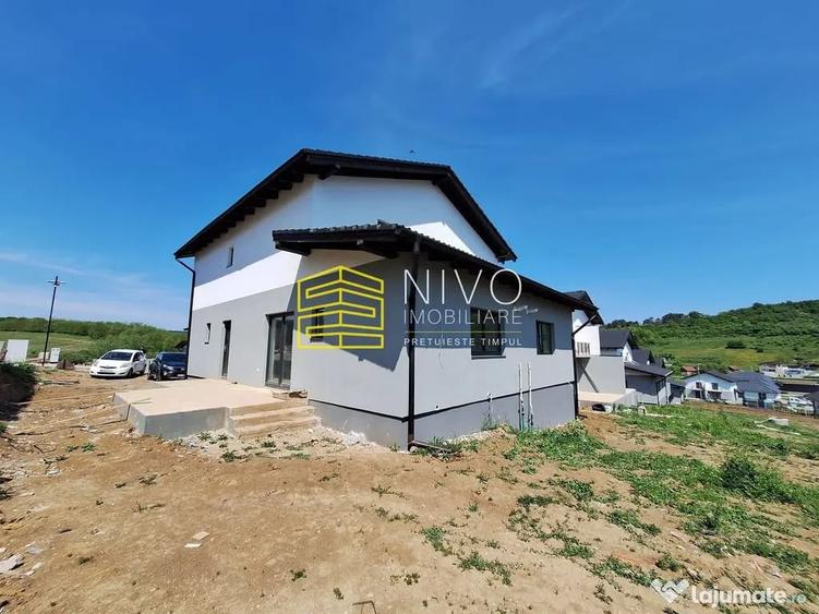 Casă cu 4 camere cu Teren 350 Mp în Livezeni