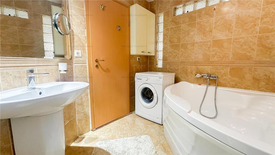 Casă individuală cu 4 camere cu Canalizare în Bunloc