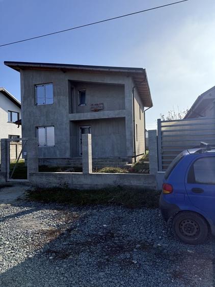 Casă cu 3 camere în Sanatoriul Agigea