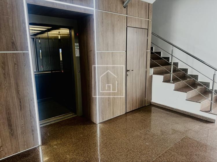 Penthouse cu 3 camere decomandat în Șelimbăr