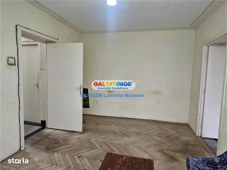 Apartament cu 2 camere semidecomandat în Aleea Trandafirilor
