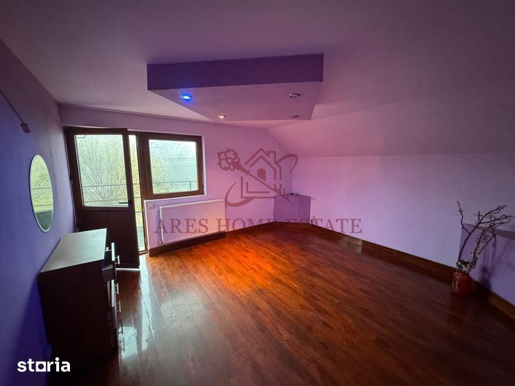 Casă cu 7 camere cu Teren 1765 Mp în Orțișoara