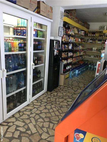 Spațiu comercial, de 150 mp, în Petricani
