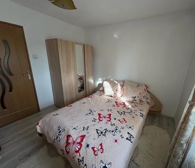 Apartament cu 3 camere decomandat, mobilat în Șagului