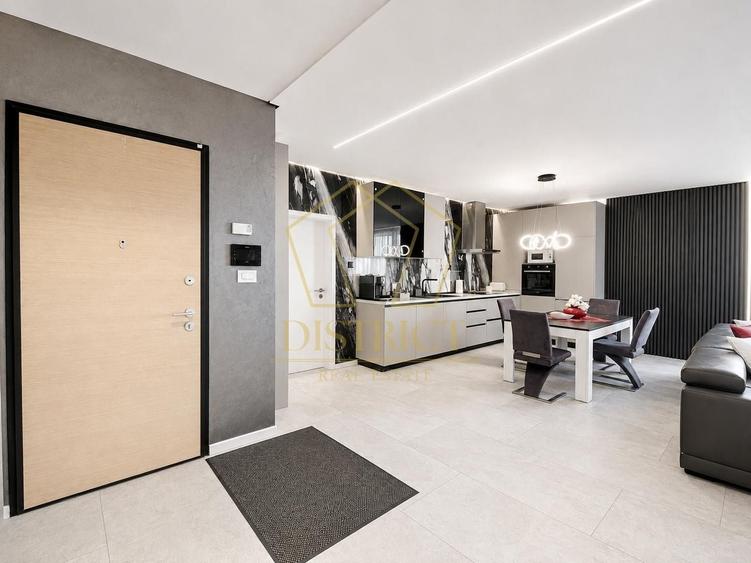 Apartament cu 3 camere decomandat, mobilat în Torontalului