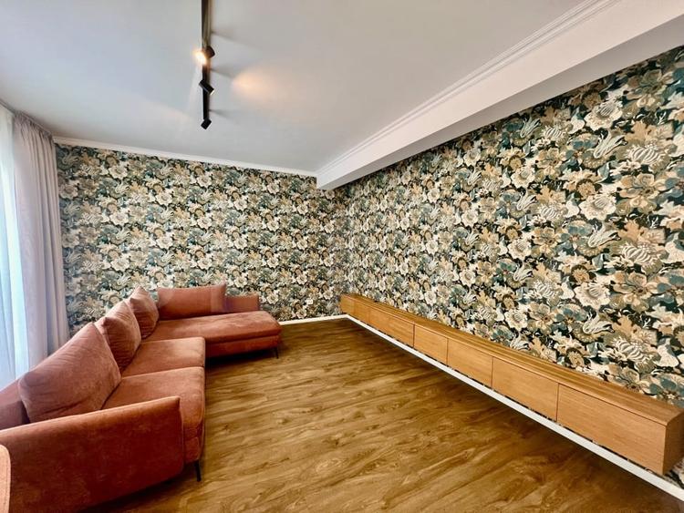 Duplex cu 5 camere cu Canalizare în Florești