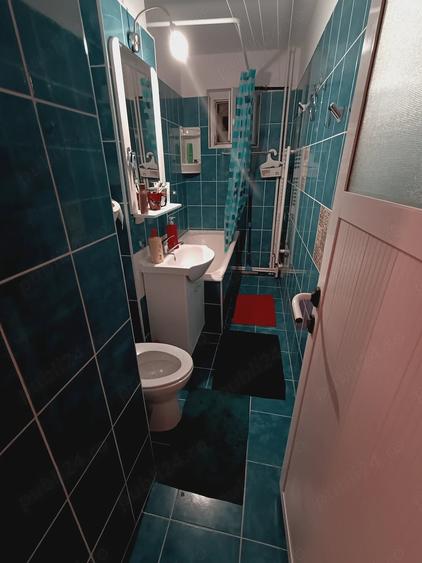 Apartament cu 3 camere semidecomandat în Nord