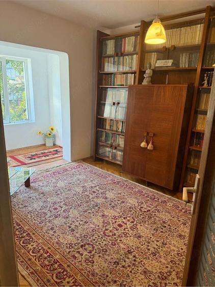 Apartament cu 3 camere decomandat, mobilat în Girocului