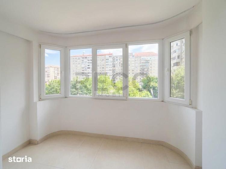 Apartament cu 4 camere decomandat în Nufărul