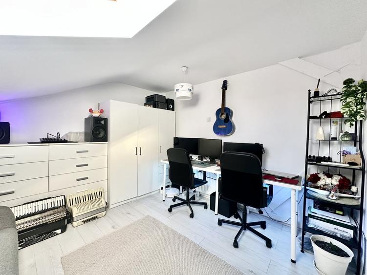 Apartament cu 4 camere decomandat, mobilat în Calea Urseni