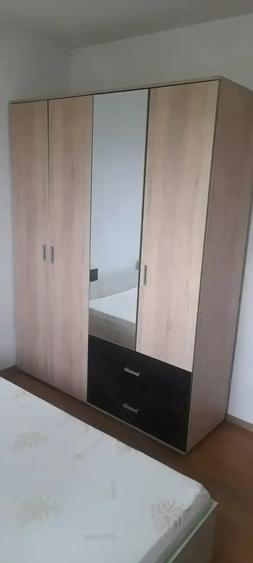 Apartament cu 3 camere decomandat în Ostroveni