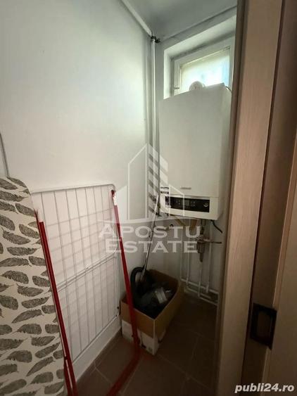 Apartament cu 3 camere semidecomandat, mobilat în Ultracentral