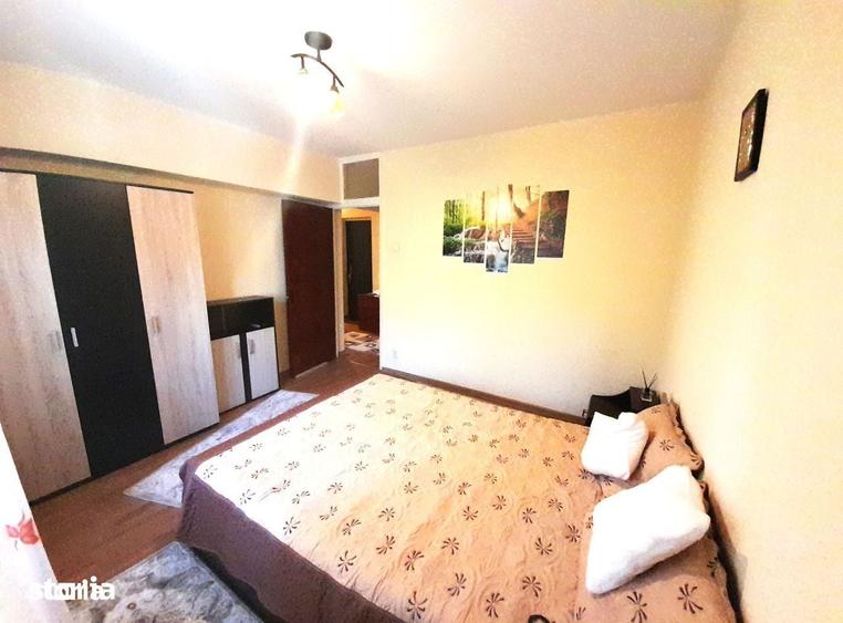 Apartament cu 2 camere decomandat în Păcii