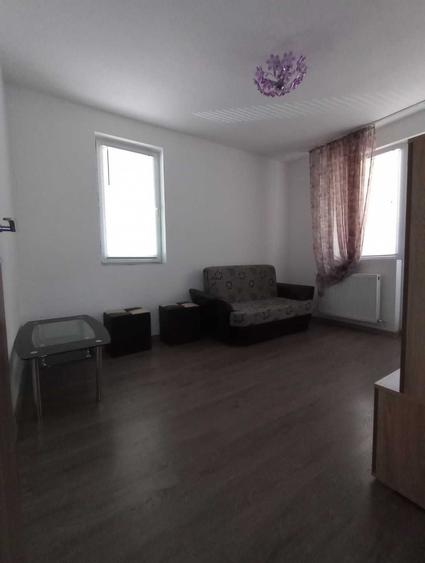 Apartament cu 2 camere decomandat în Florești
