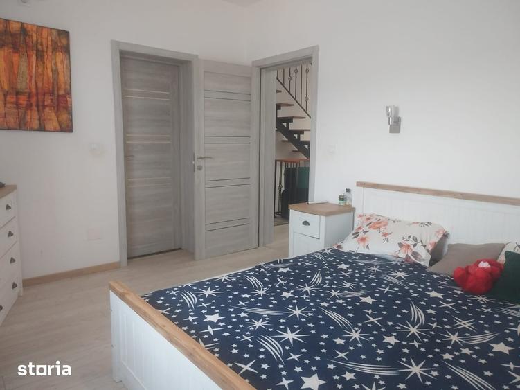 Casă cu 3 camere cu Teren 200 Mp în Central