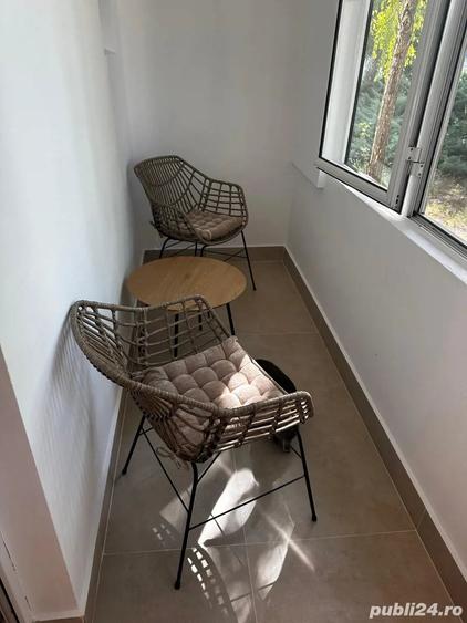 Apartament cu 4 camere decomandat în Central
