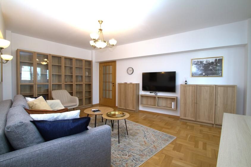 Apartament cu 2 camere decomandat, mobilat în 1 Mai