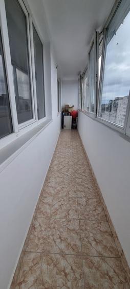 Apartament cu 3 camere în Orizont
