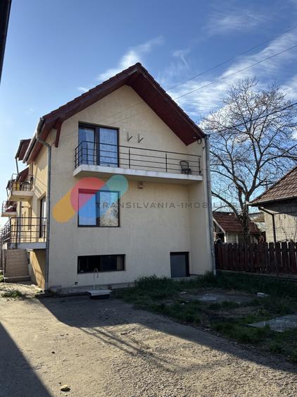 Duplex cu 5 camere cu Canalizare în Someșeni