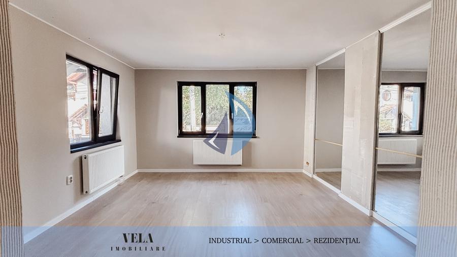 Spațiu comercial, de 160 mp, în Platou
