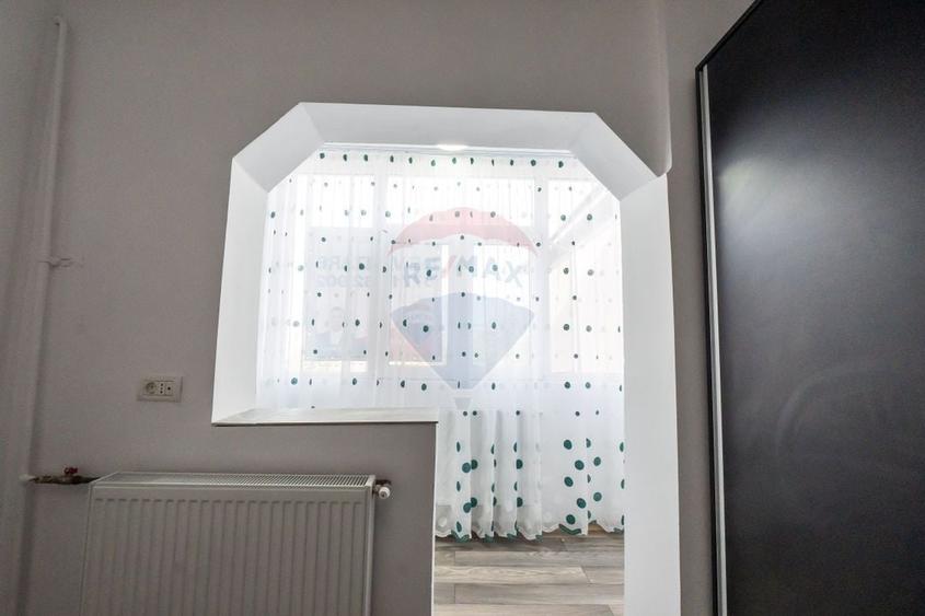 Apartament cu 2 camere semidecomandat, mobilat în Craiovei