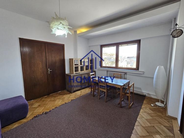 Apartament cu 2 camere semidecomandat, mobilat în Națiunile Unite