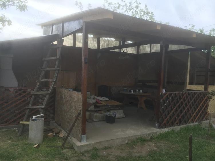 Refugiu la Dunare: Casa batraneasca si teren generos cu livada 28900 - 6