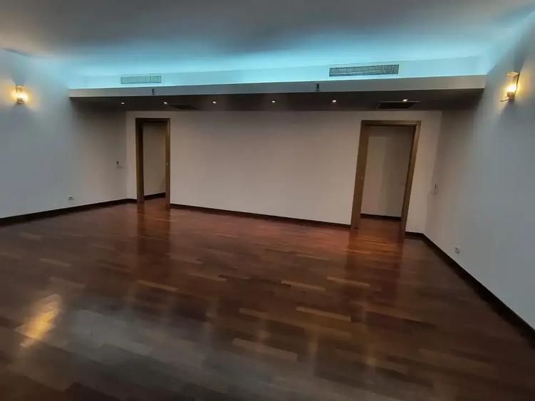 Apartament elegant cu 4 camere | Etaj 1 - 16