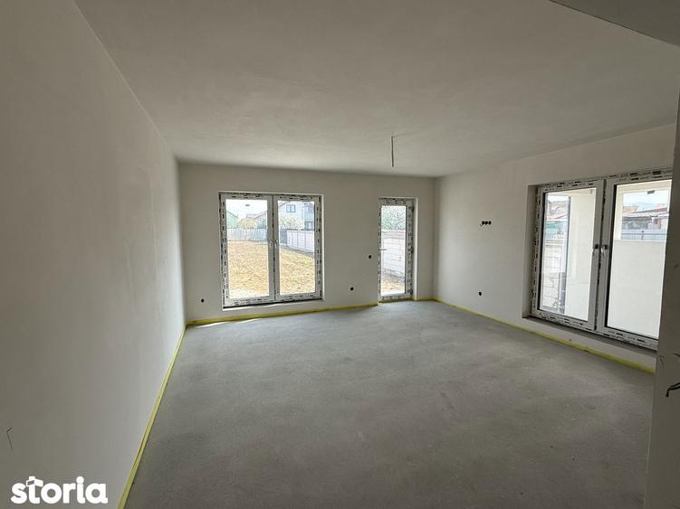 Casă cu 4 camere cu Teren 600 Mp în Țiglari