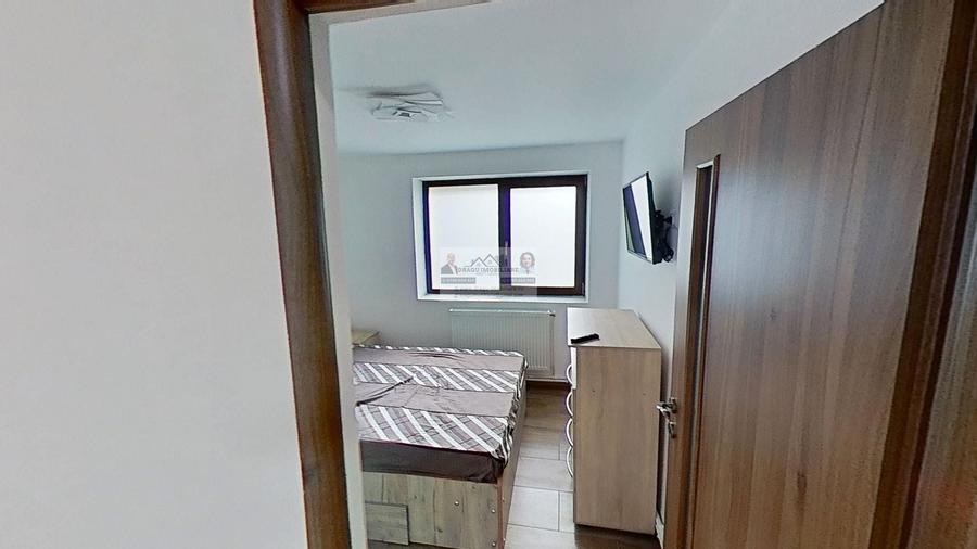 Apartament cu 3 camere semidecomandat, mobilat în Vest