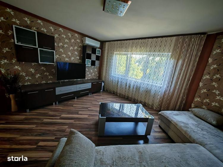 Apartament cu 3 camere decomandat în Micălaca