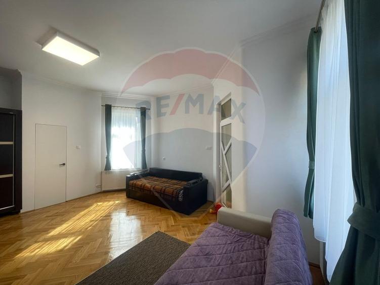 Apartament la casa de inchiriat - 14