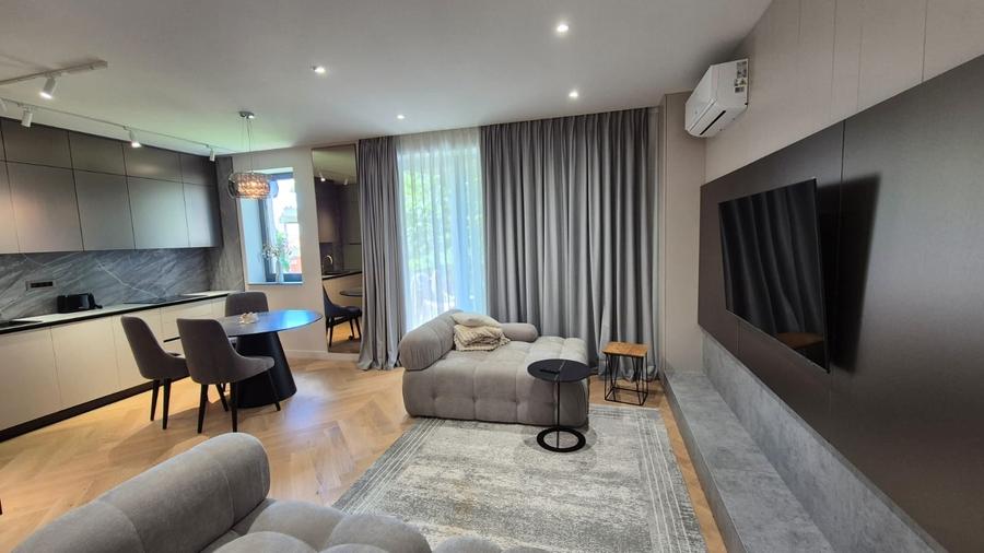 Apartament cu 2 camere decomandat, mobilat în Voluntari