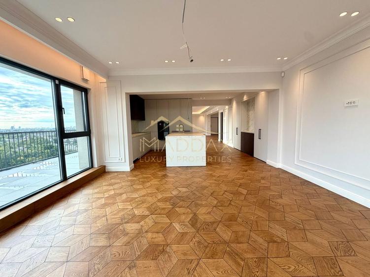 Apartament cu 4 camere decomandat în Străulești