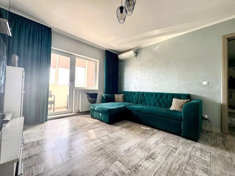 Apartament cu 3 camere semidecomandat în Dâmbovița