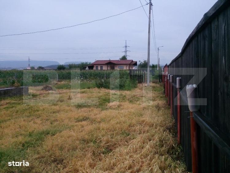 Teren intravilan 6000 mp cu 2 fronturi, parcelabil - 7