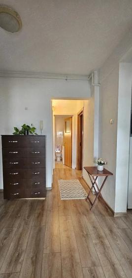 Apartament cu 2 camere decomandat în Piața Centrală