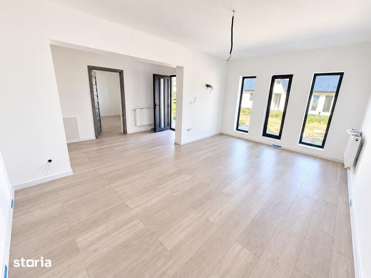 Casă cu 3 camere cu Teren 350 Mp în Podu Roș