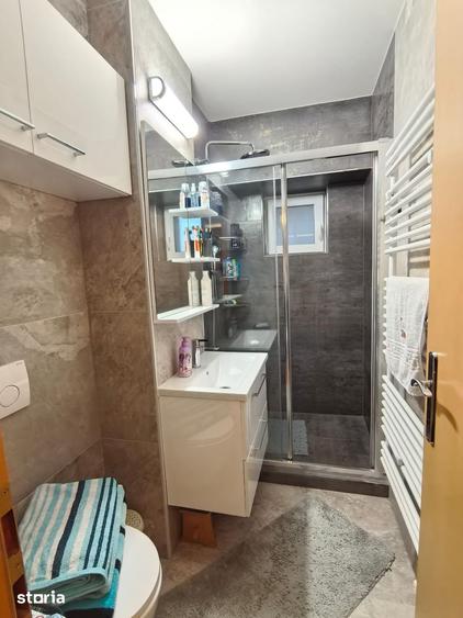 Apartament 4 camere, balcon,lift ,pozitie excelenta Semicentral. - 4
