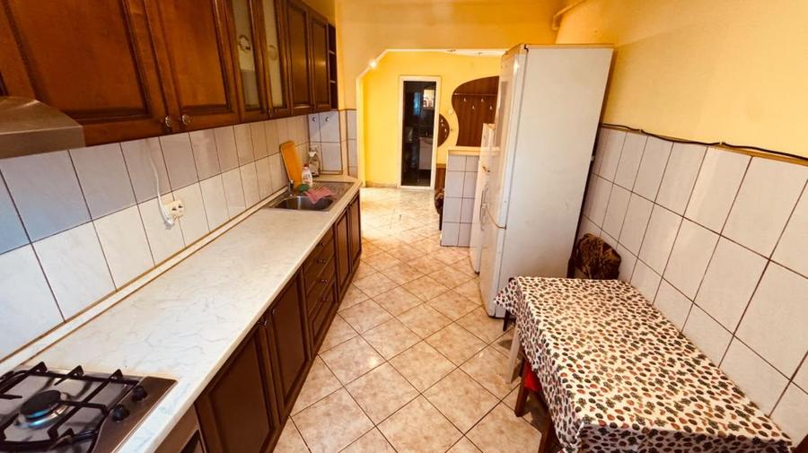 Apartament cu 2 camere decomandat în Răcădău
