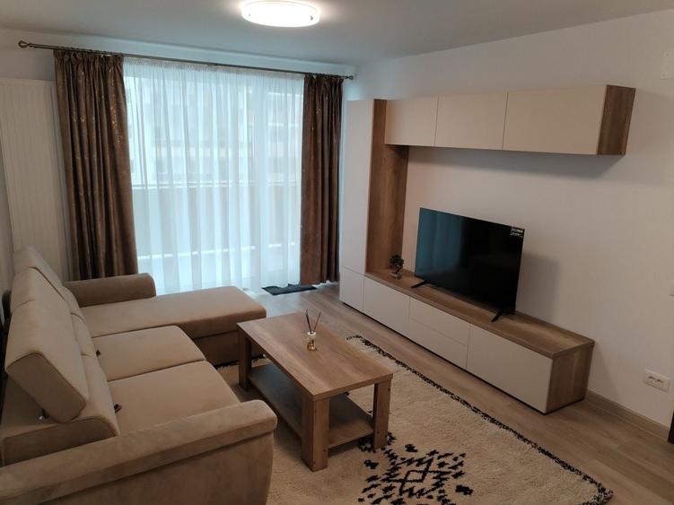 Apartament cu 2 camere decomandat în Exterior Vest