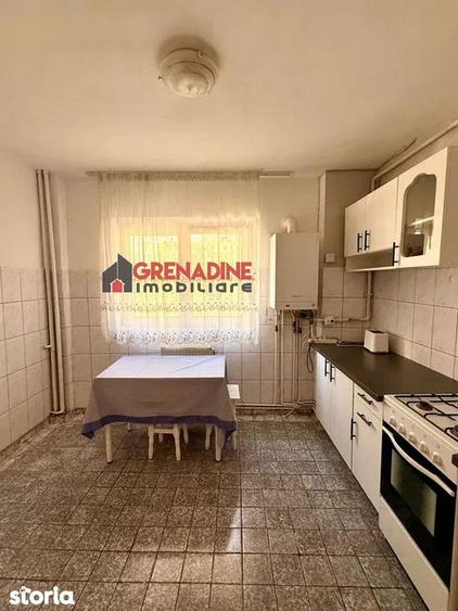 Apartament cu 2 camere semidecomandat în Valea Cetății