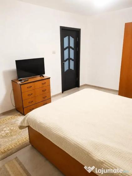 Apartament cu 3 camere decomandat în Tomis Nord